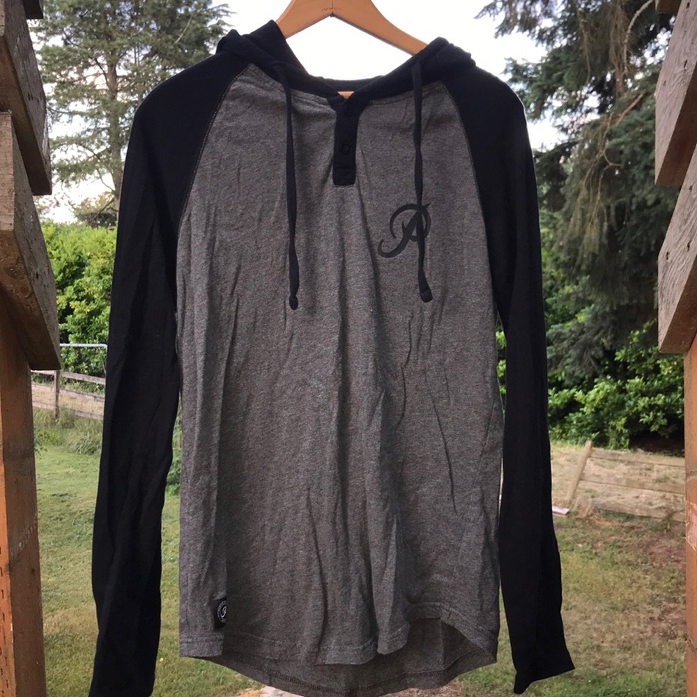 Dark grey light pull over hoodie